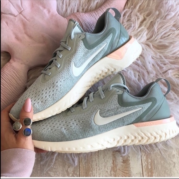NWT Nike Odyssey React - Picture 3 of 8